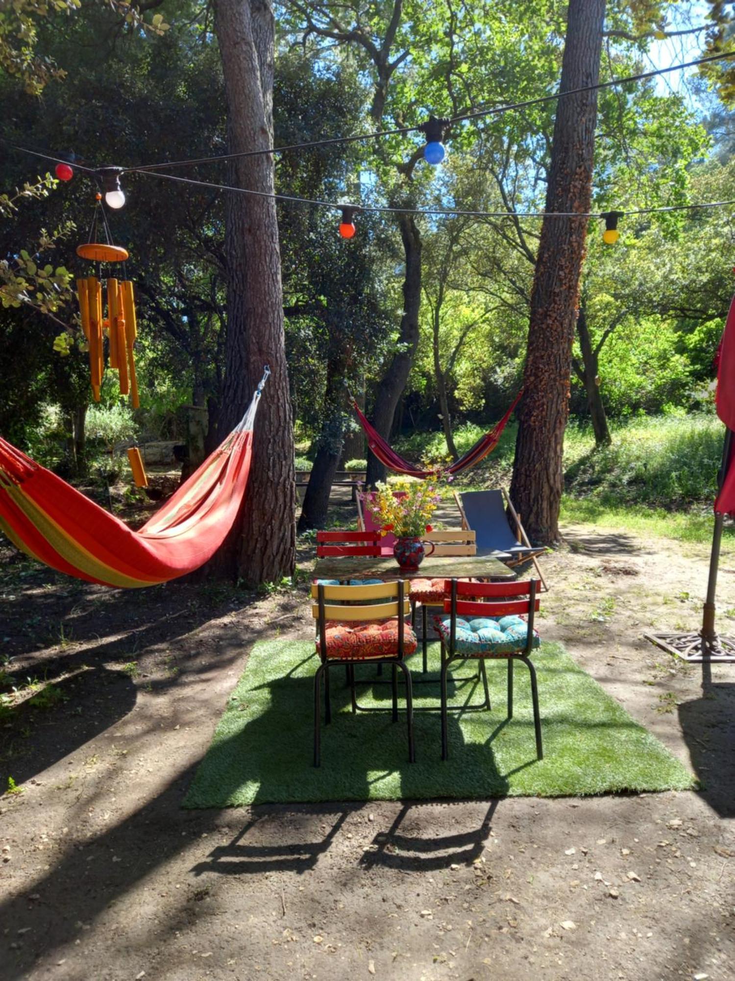 La Roulotte Du Petit Paradis Saint-Rémy-de-Provence エクステリア 写真