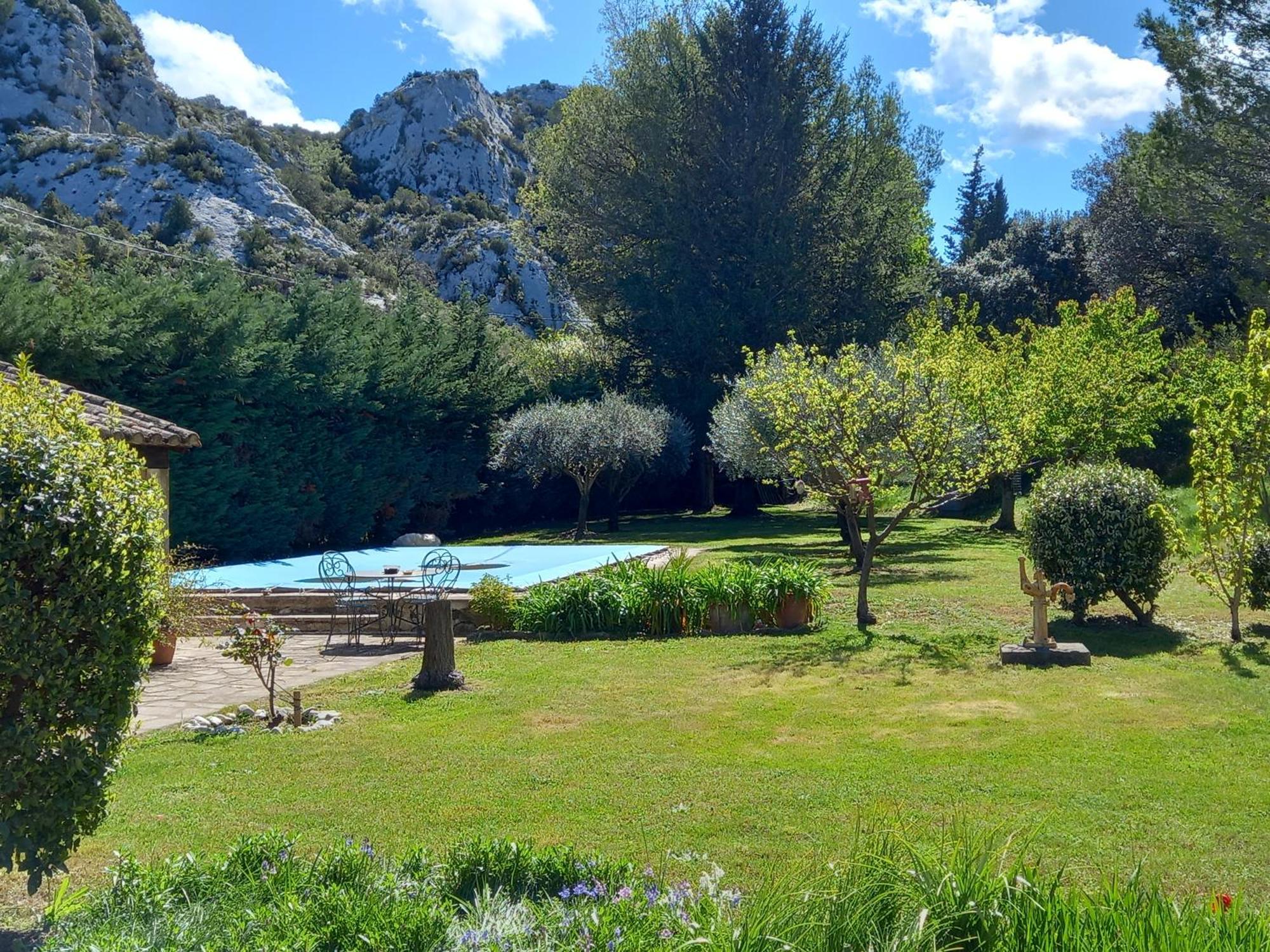 La Roulotte Du Petit Paradis Saint-Rémy-de-Provence エクステリア 写真